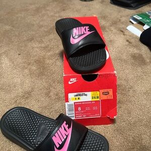 Nike slides